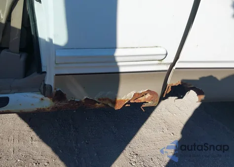 2000 Ford F150 из США, поврежденный, VIN 1FTRX18W3YNA85996